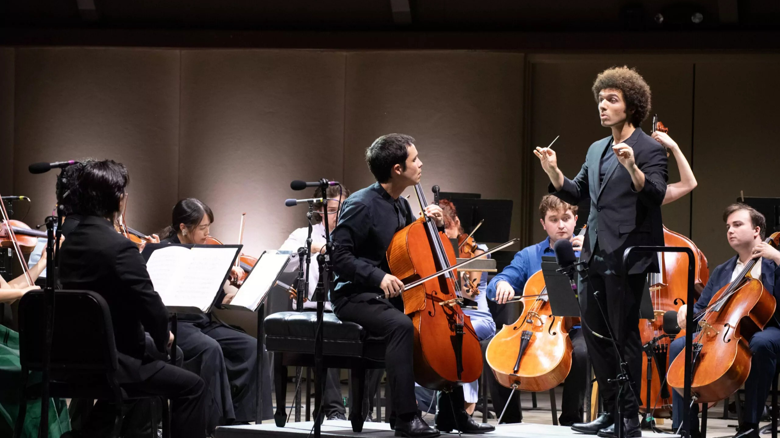 Colburn Orchestra strings, Mert Yalniz