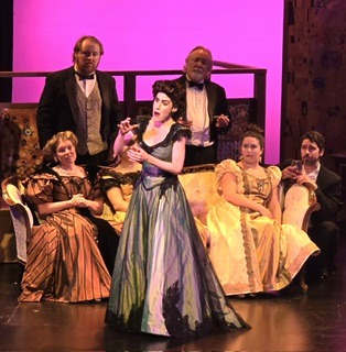 Michelle Allie Drever in La Rondine