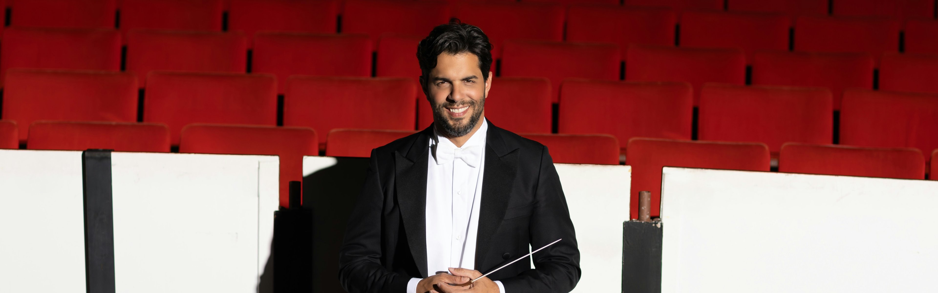 Domingo Hindoyan