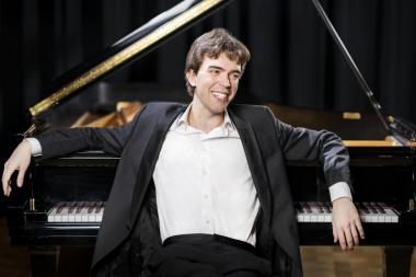 Albert Cano Smit returns to Steinway Society 