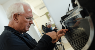 Paul Hersh will lead discussions about essential piano repertoire with four pianist-colleagues. 