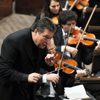Conductor Carlos Vieu