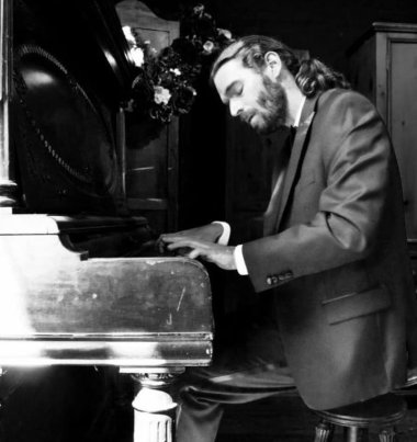 Ian Scarfe, pianist
