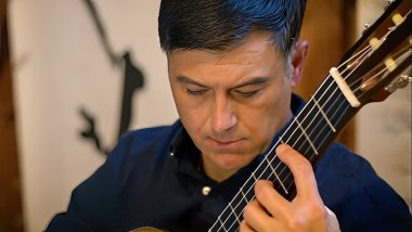 Leonardo Garcia with guitar