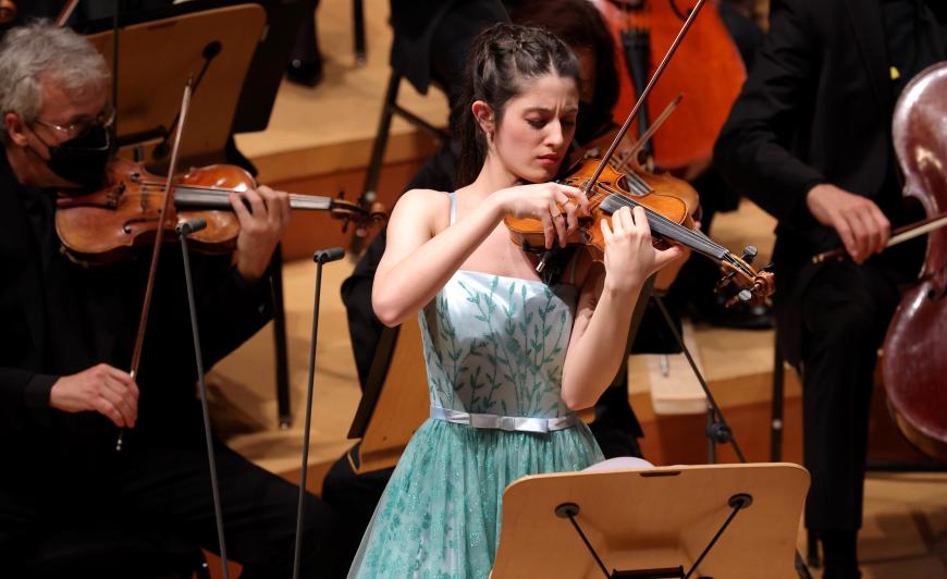 María Dueñas