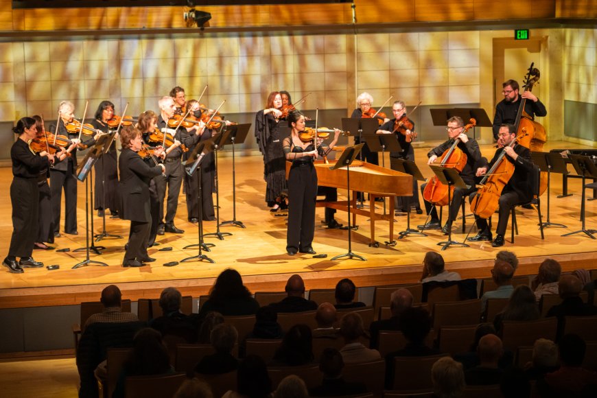 Simone Porter with the New Century Chamber Orchestra