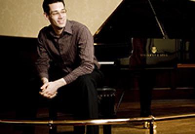 cal-performances-jonathan-biss-1-benjamin-ealovega_1.jpg