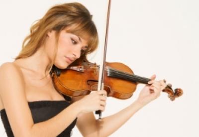 gaffigan-leads-marsalis-dvorak-new-world_benedetti-playing_may7_san-francisco_1000x575.jpg