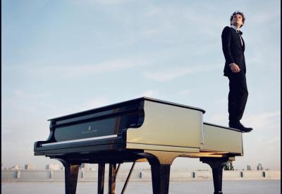 Pianist David Greilsammer