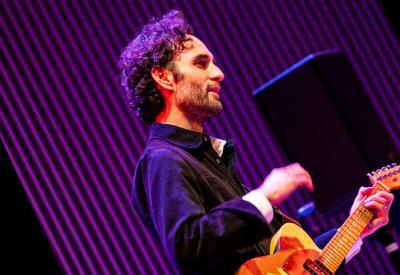 Julian Lage