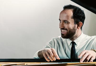 Cal Performances presents Igor Levit, piano, November 19, 2024 at Zellerbach Hall (credit: Felix Broede)