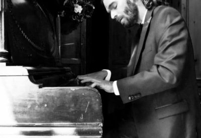 Ian Scarfe, pianist