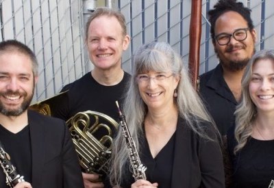 Avenue Winds
