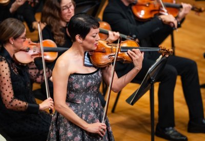 Anne Akiko Meyers with LA Chamber Orchestra