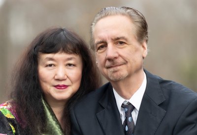 A portrait of David Finckel and Wu Han