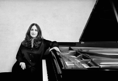  Simone Dinnerstein