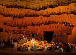 <em>Les Troyens</em> in the Royal Opera House<br>Photo by Bill Cooper Les Troyens in the Royal Opera House Photo by Bill Cooper